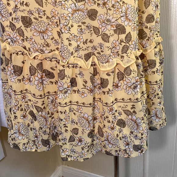 Max Studio Yellow Floral Dress Size Medium - Picture 4 of 10